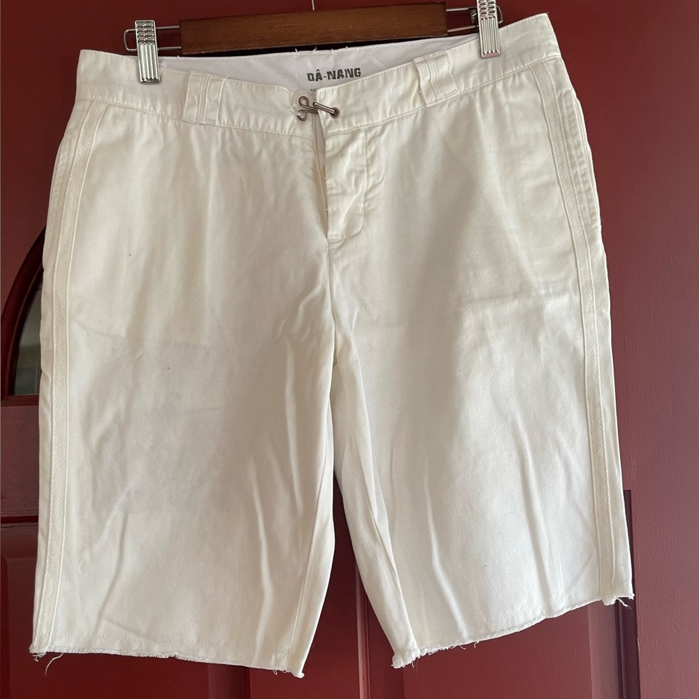 Da-Nang white surplus cargo shorts Geisha embroidered medium-large - Picture 2 of 9